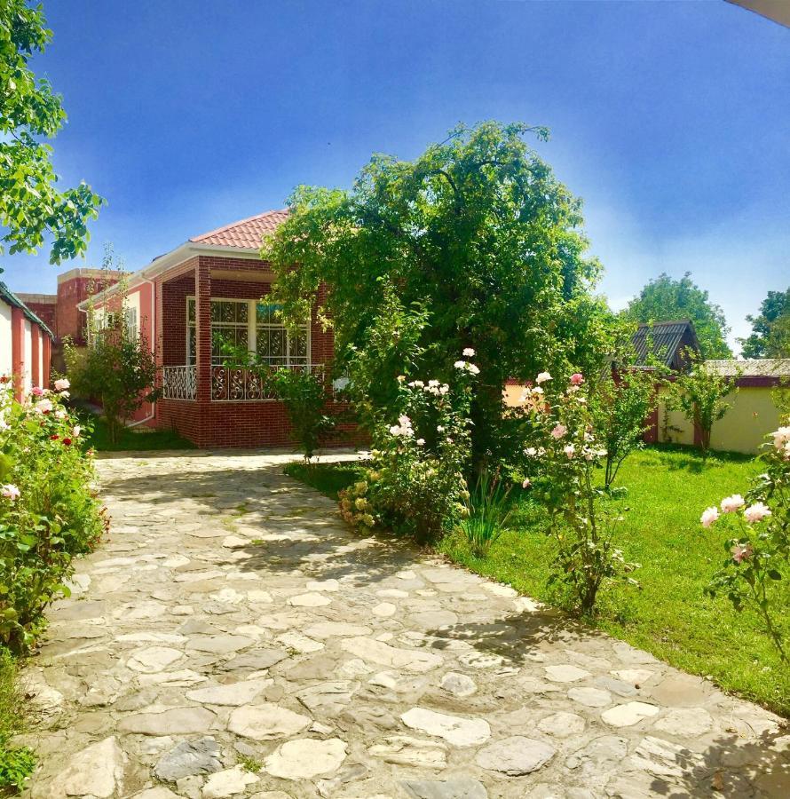 Raffles Garden Villa Qəbələ Zewnętrze zdjęcie